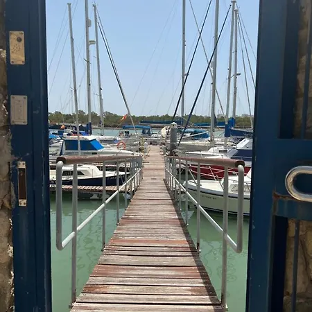 Velero En El Corazon De Botel